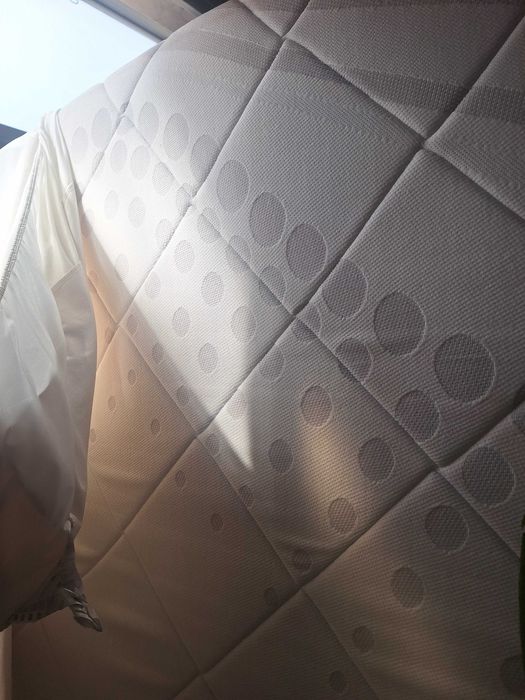 Bonita MALM armação de cama e colchão (160 x200)