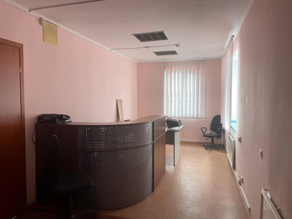 Оренда комерційного приміщення на Дубово, 77 м2