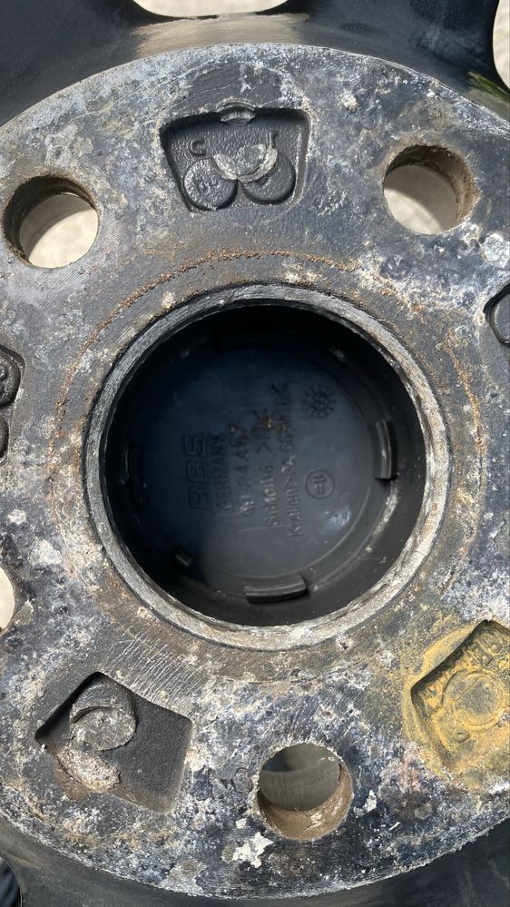 Оригінальні диски BBS R18 з літньою гумою Continental