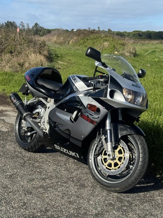 Suzuki GSX R 750 Srad