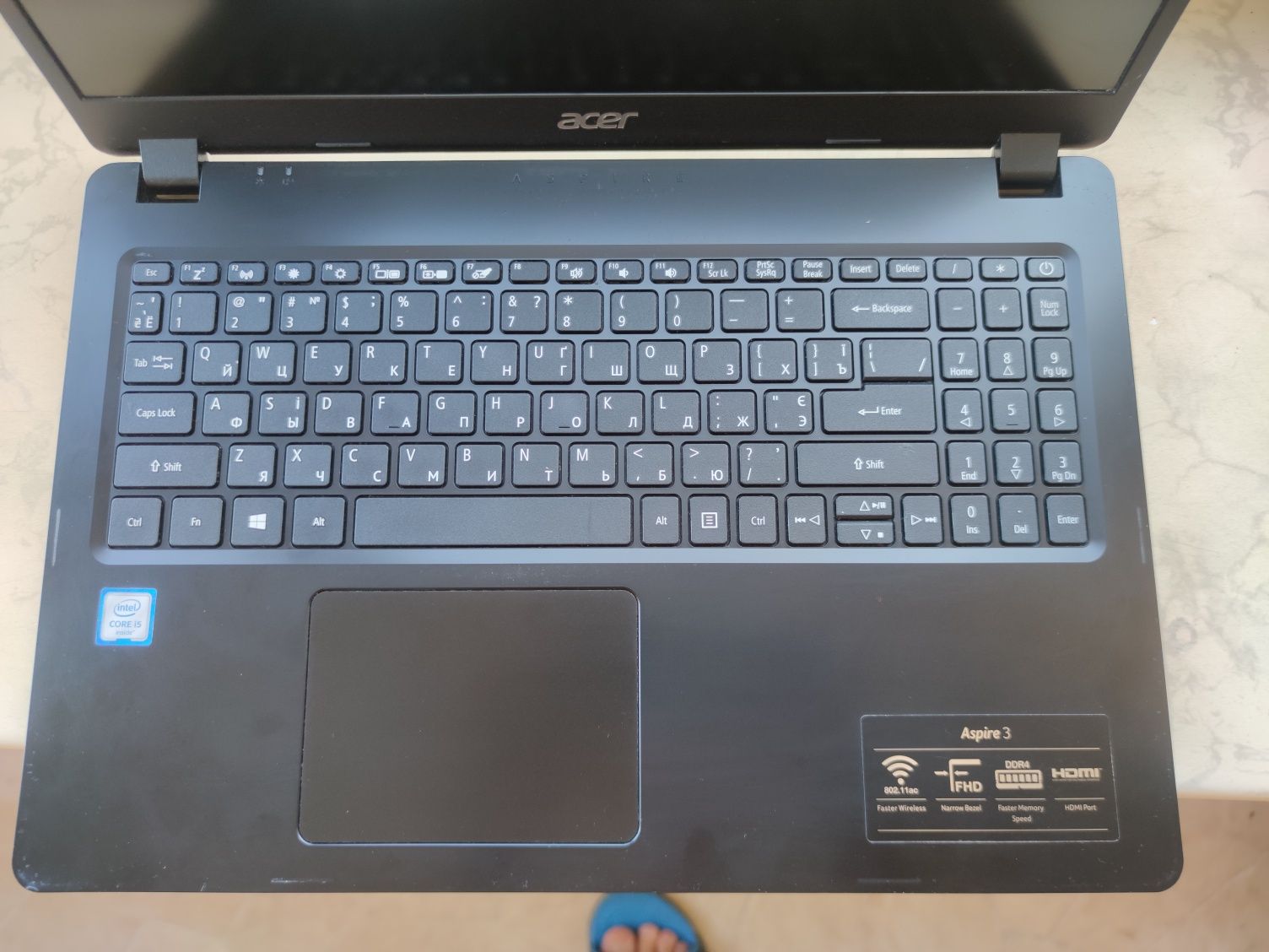 Acer Aspire 3 /i5-6300U/RAM 8GB/SSD 250GB/15.6" Full HD/Win10/Office