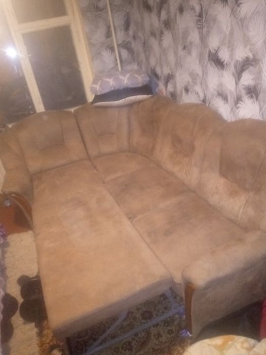 Продам угловой диван бу