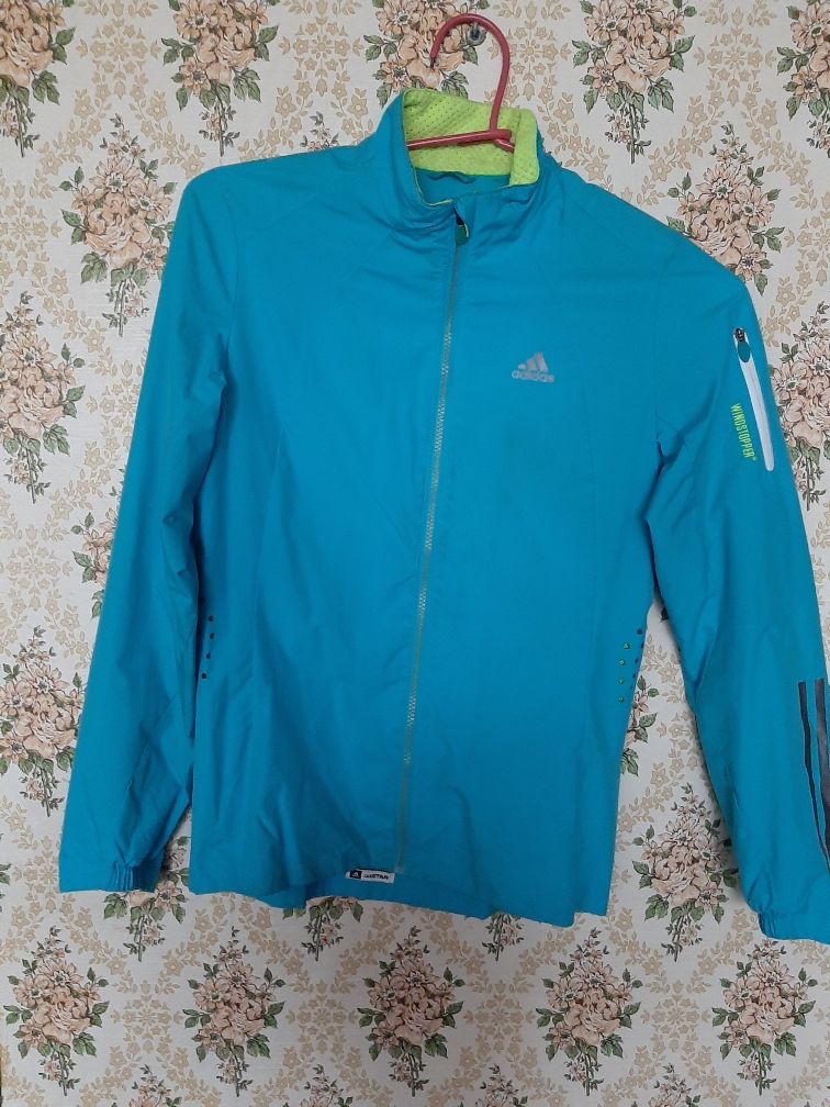 Kurtka Adidas do biegania