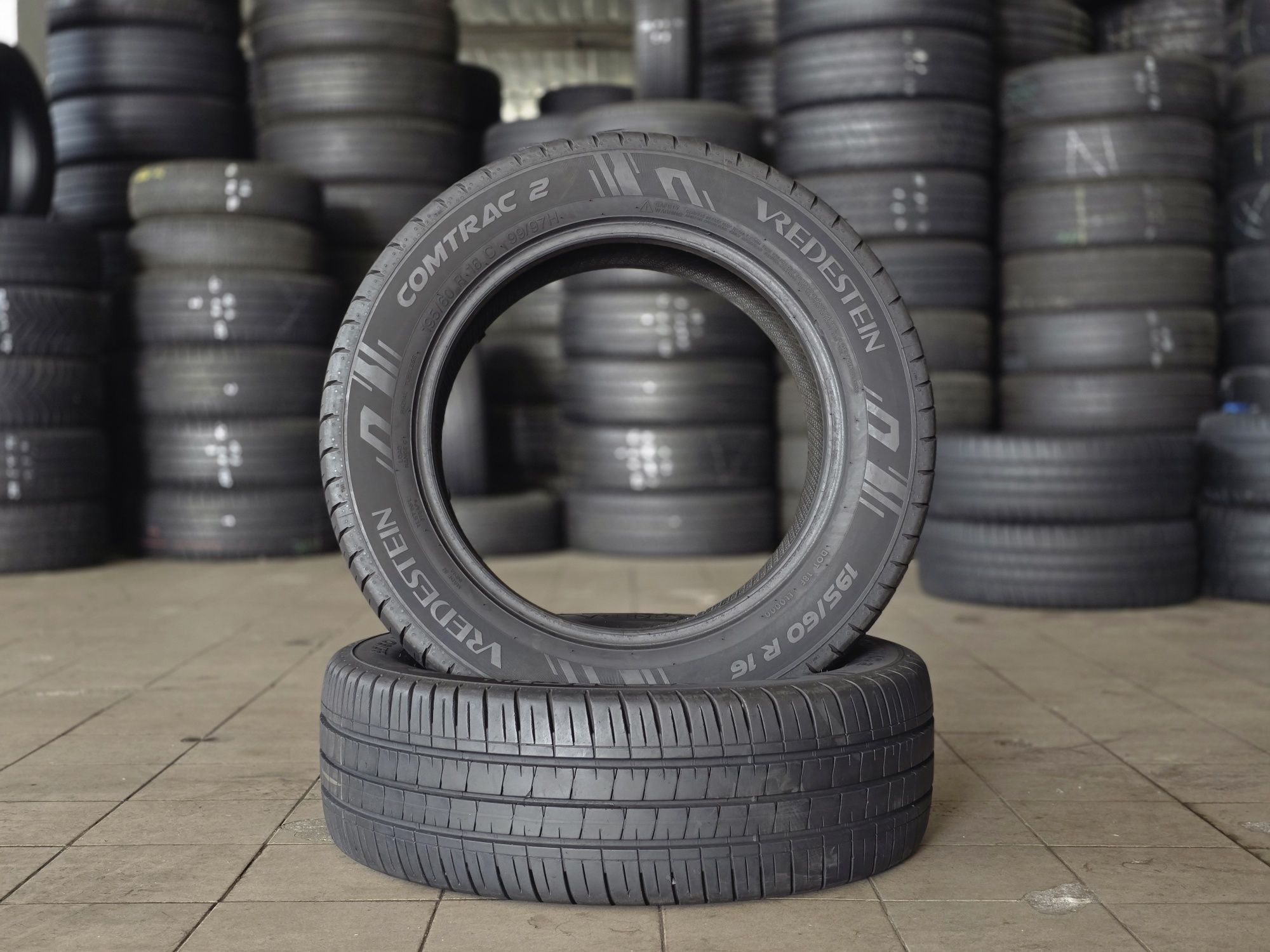 Pneus 195/60 R16 Comercial
