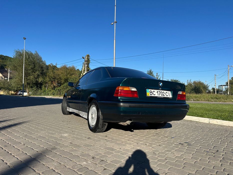 BMW 320I 2,0 автомат 1996р