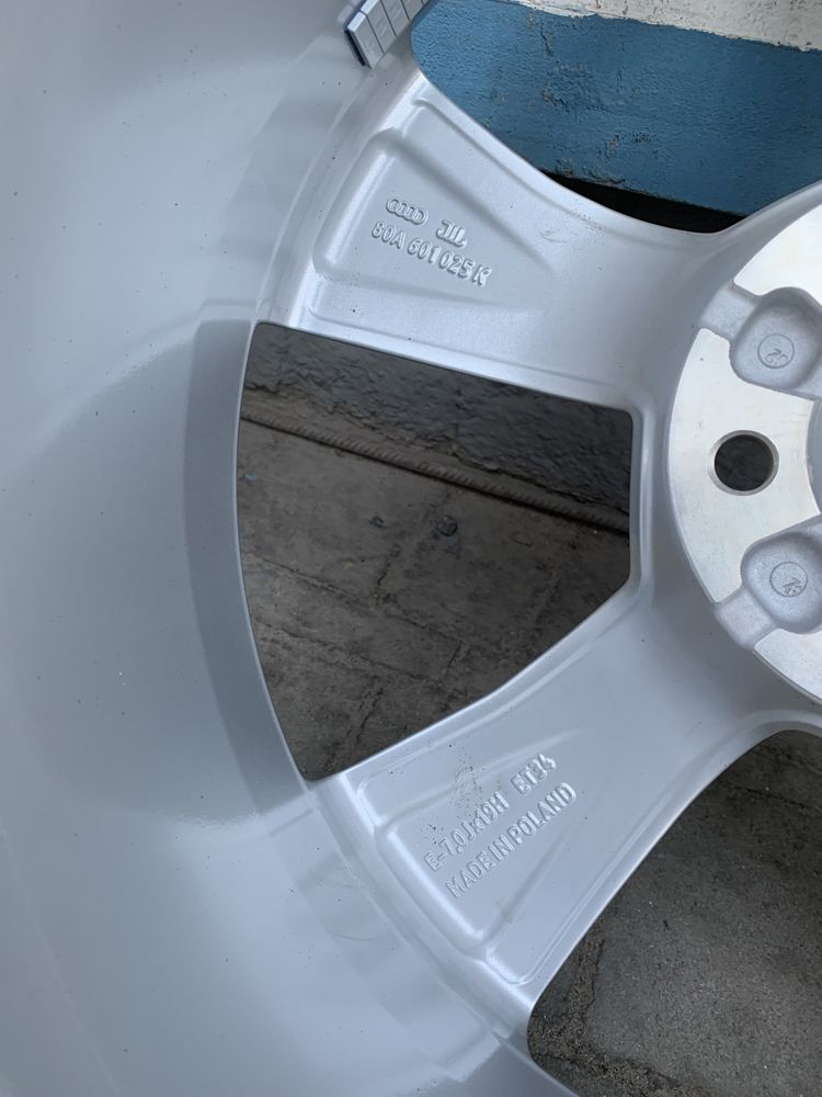 Оригінальні нові диски Audi 5/112 R19 5*112 19 Wv Skoda