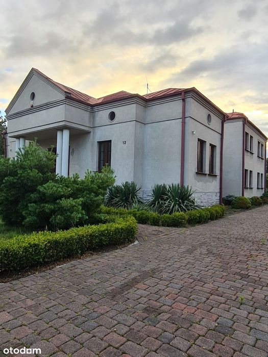 Dom w Sercu Koła – Perfekcja Detalu i Prestiżowa Lokalizacja