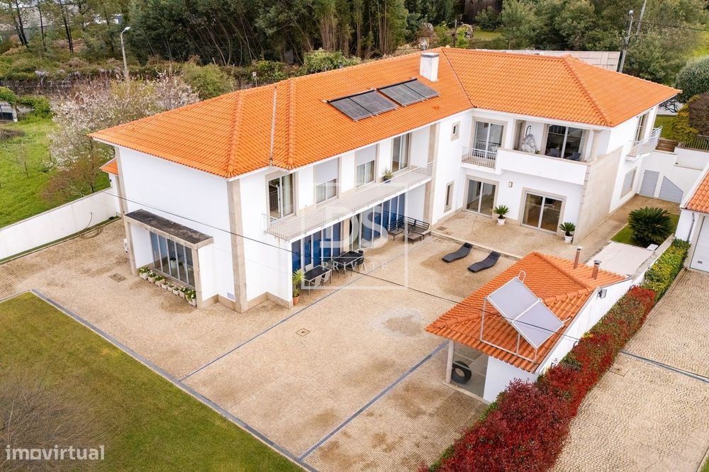 Moradia de luxo, isolada, com vistas desafogadas