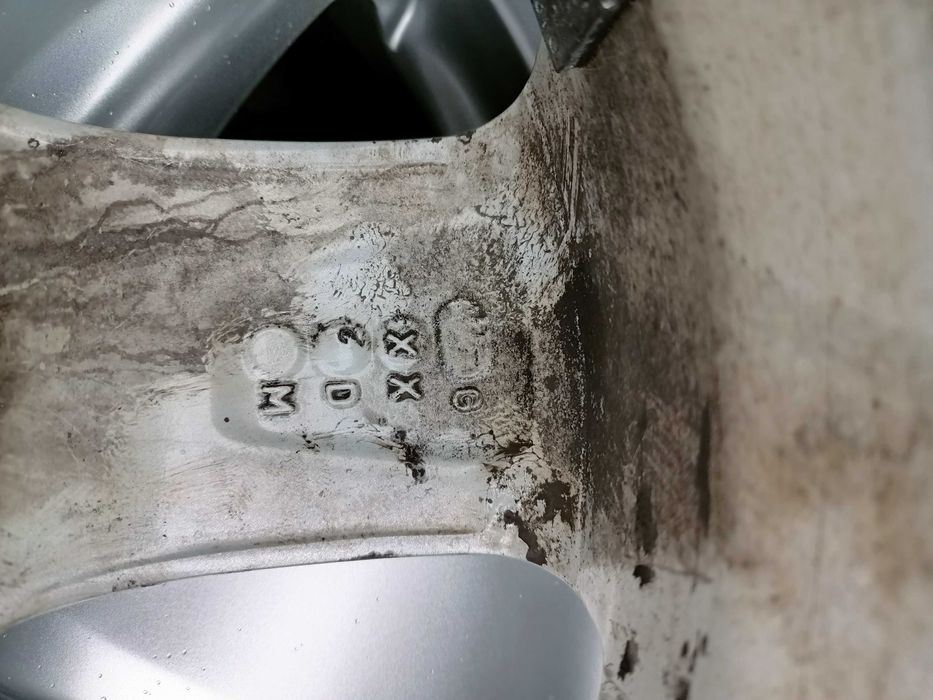 Alufelga Felga Aluminiowa 15 Cali 5x112 ET43 ALUTEC KBA48449 Zapas