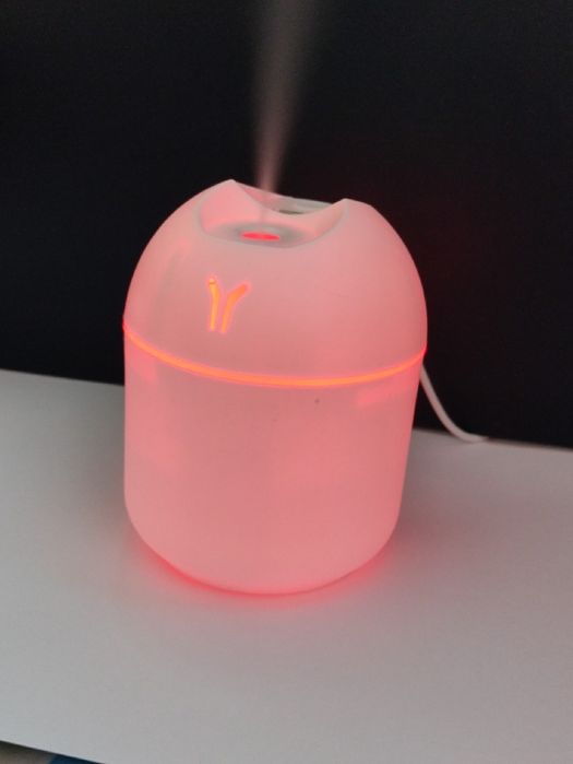 Zestaw 48 sztuk olejków eterycznych z nawilżaczami powietrza LED