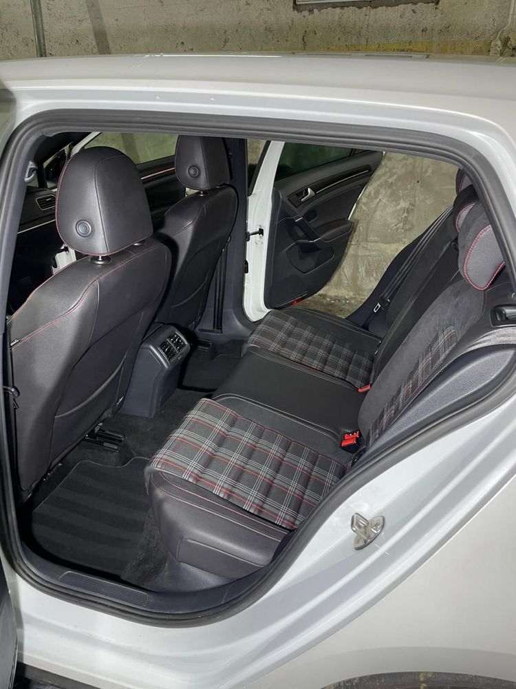Volkswagen Golf GTI 7 DSG