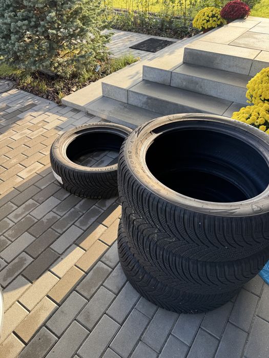 Firestone Winterhawk 4 235/50 R19 103V