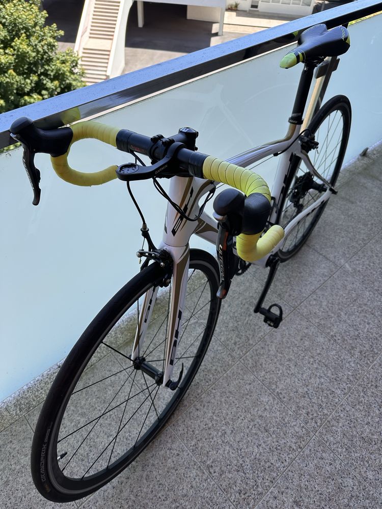 Bicicleta BH prisma gold