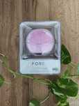 Nowa szczoteczka do twarzy Foreo Luna 4 Mini w kolorze Pearl Pink