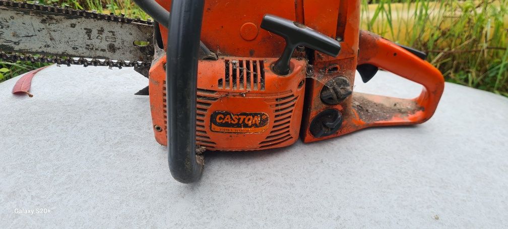 Vendo motoserra em bom estado geral