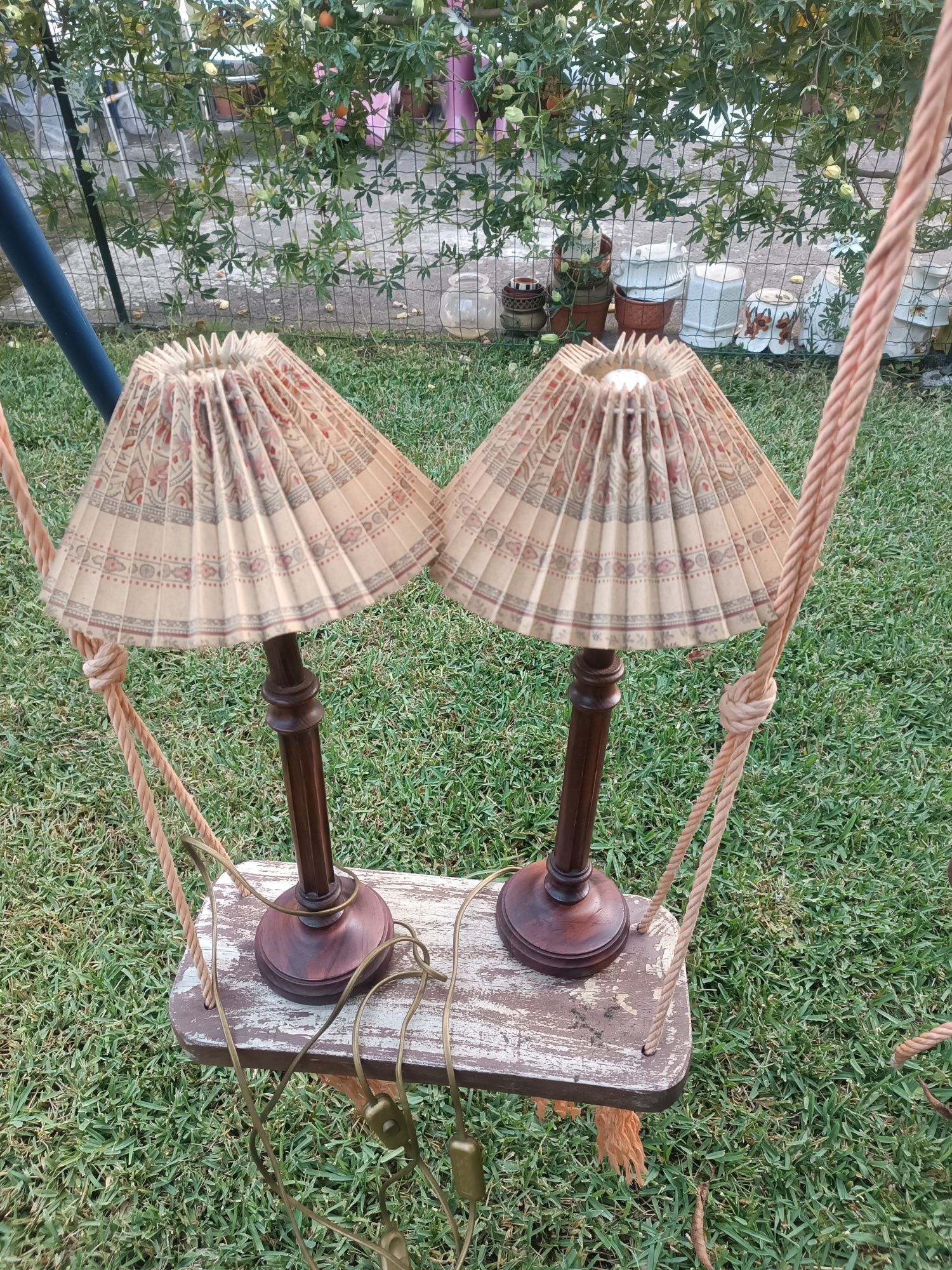 2 candeeiros de mesinha, vintage