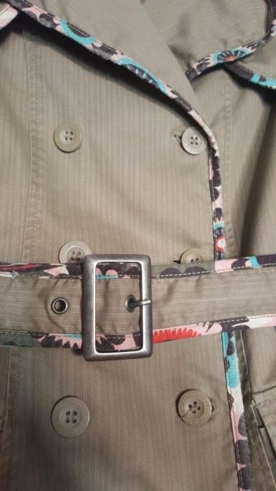 Trencz Płaszcz XS CROPP prochowiec beż- khaki stan IDEALNY POLECAM