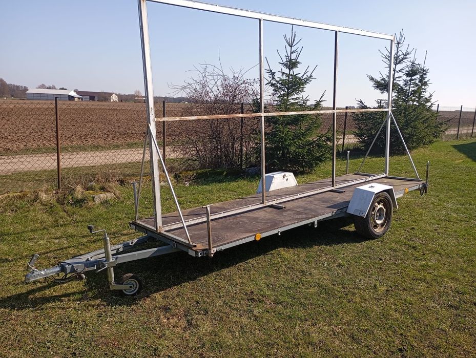 Przyczepka platforma reklamowa 4m na 1.25m i 2m wysoka ocynkowana