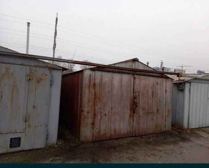 Гараж металевий в корпоративі