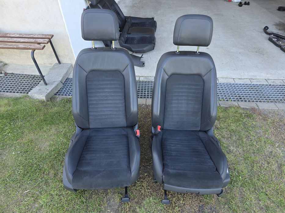 VW Passat B8 Fotele Kanapa półskóra boczki