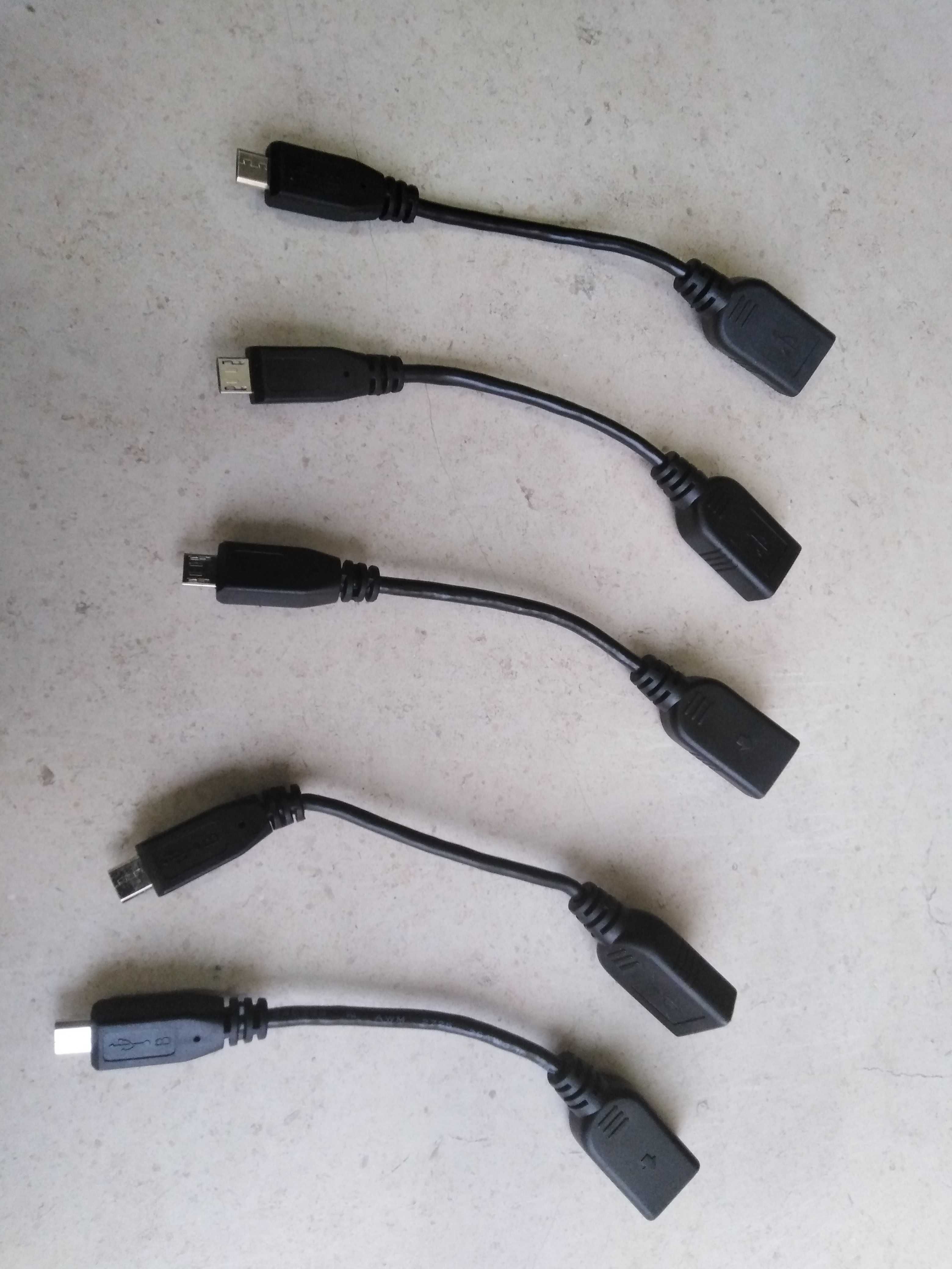 Vários cabos USB (Novos).