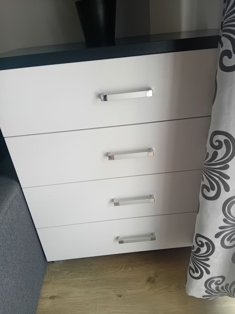 Sprzedam Zestaw mebli