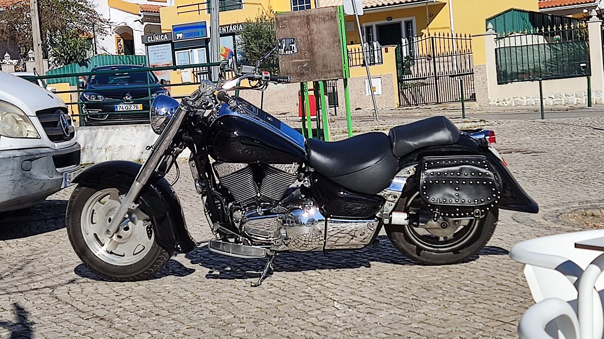 Suzuki intruder 1500...  troco