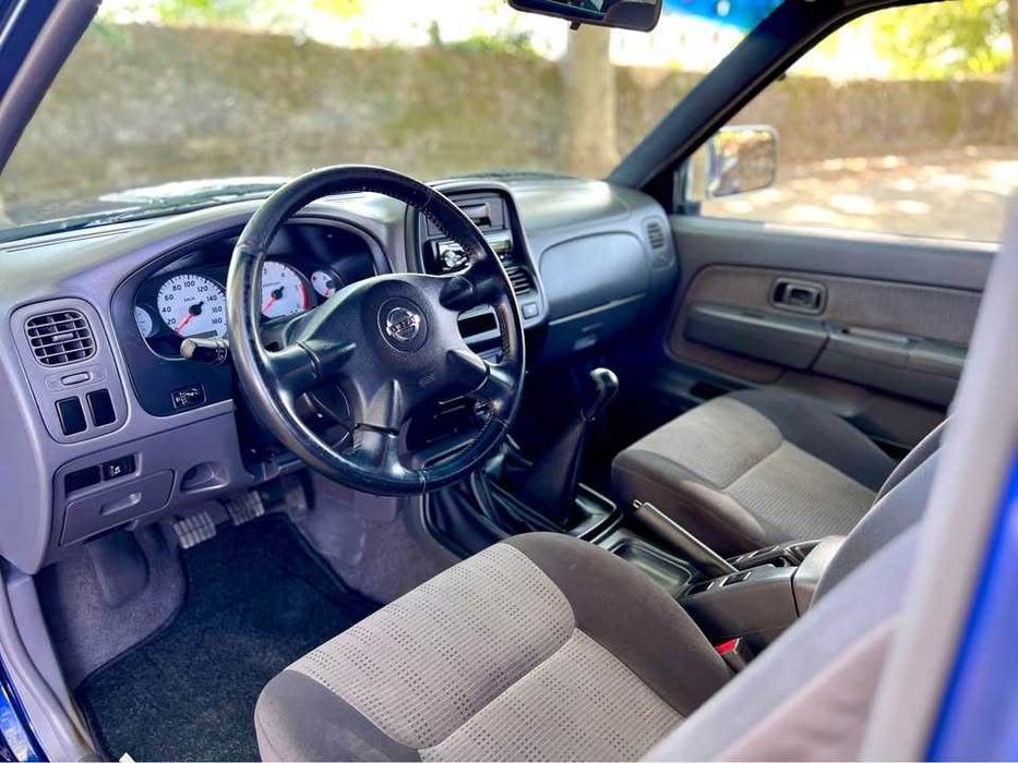 Nissan Navara D22