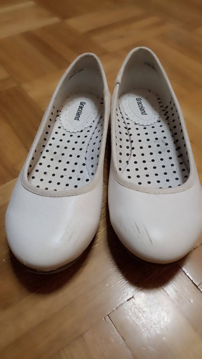 Buty baleriny r.36 białe dł. 23