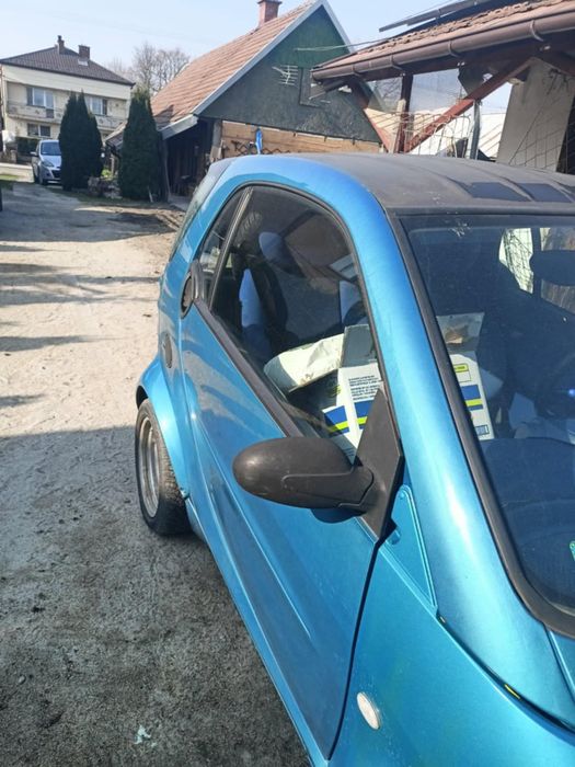 Smart - sprzedam  
Mały, zwinny, nieza