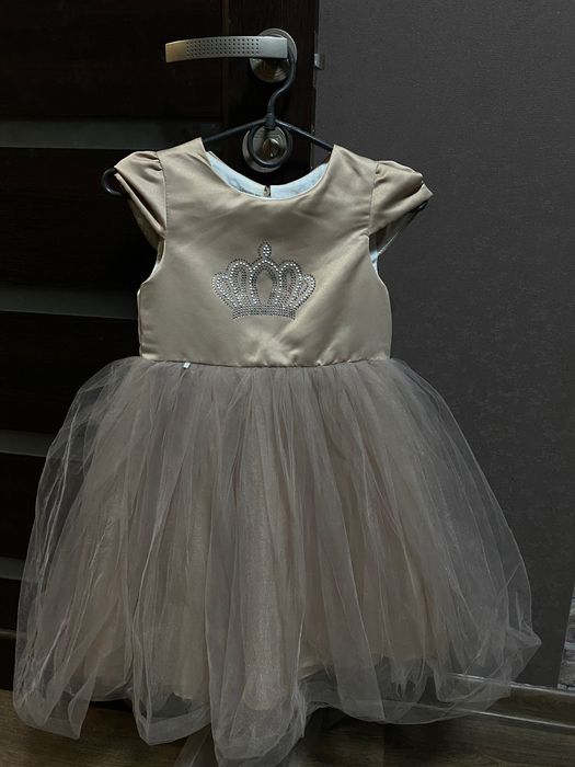 Дитяча сукня на дівчинку