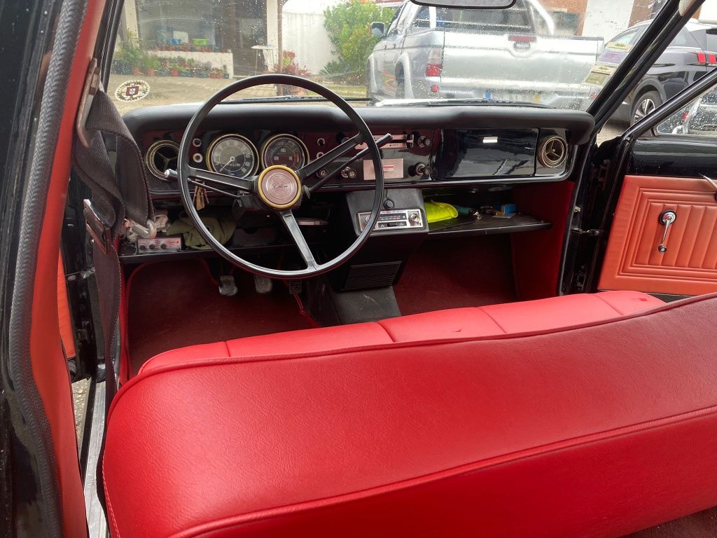 Ford cortina deluxe