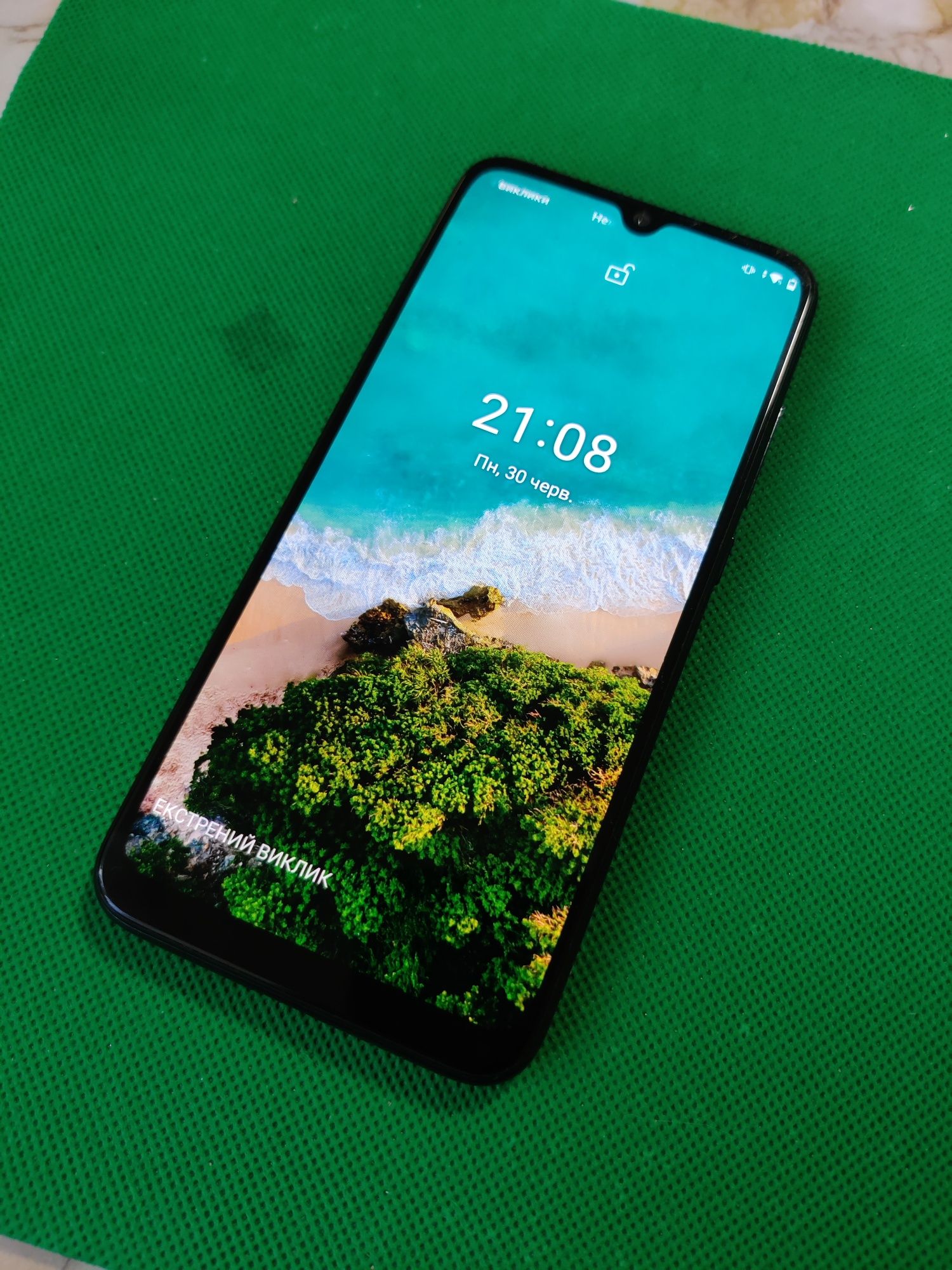 Xiaomi Mi A3 4/64 стан чудовий без блокувань батарея тримає довго