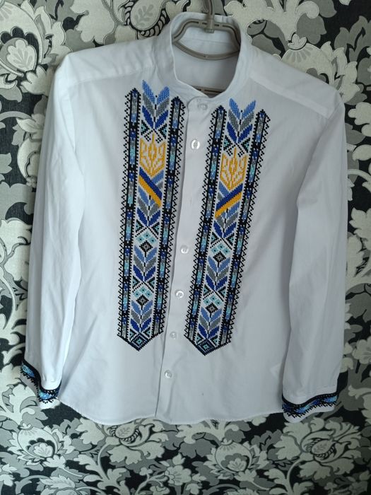 Дитяча вишиванка на 9-10 років
