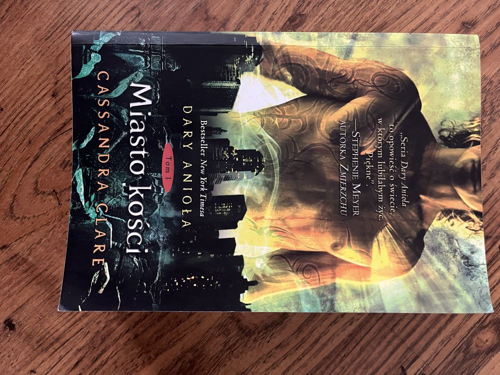 Książka ,,Miasto kości” Cassandra Clare