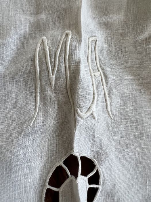 Lençol e almofadas bordadas mão rechelieu