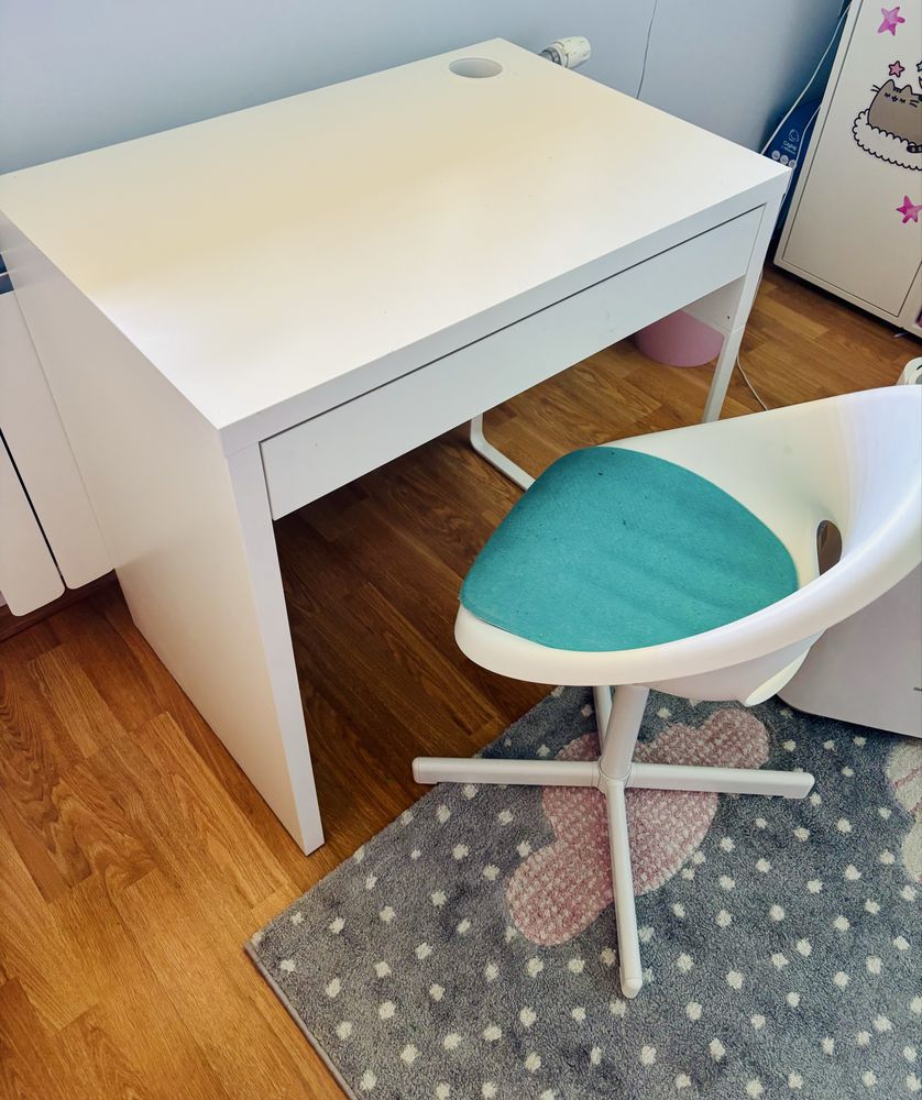 Biurko krzeslo ikea zestaw super stan