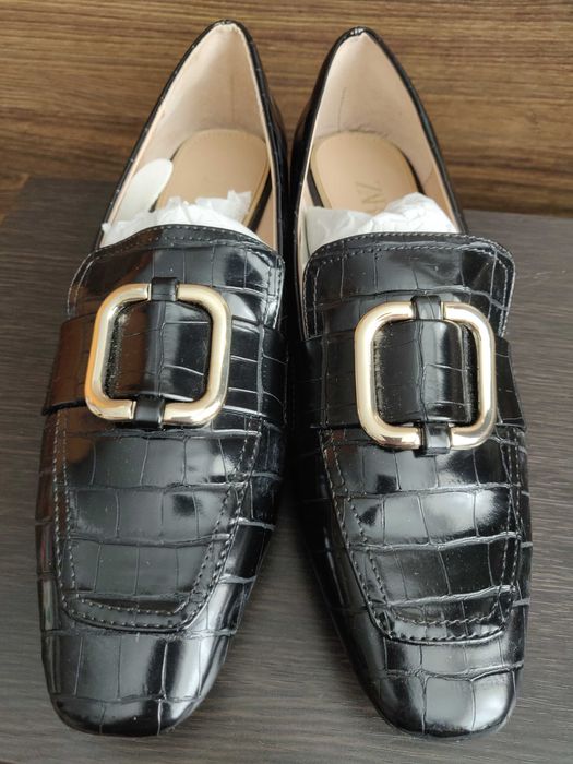 Лоферы Zara р. 37, стелька 24,5 см. под крокодилову кожу, новые