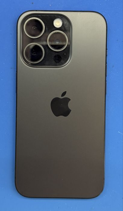 iPhone 15 Pro продам дисплей с дефектор
