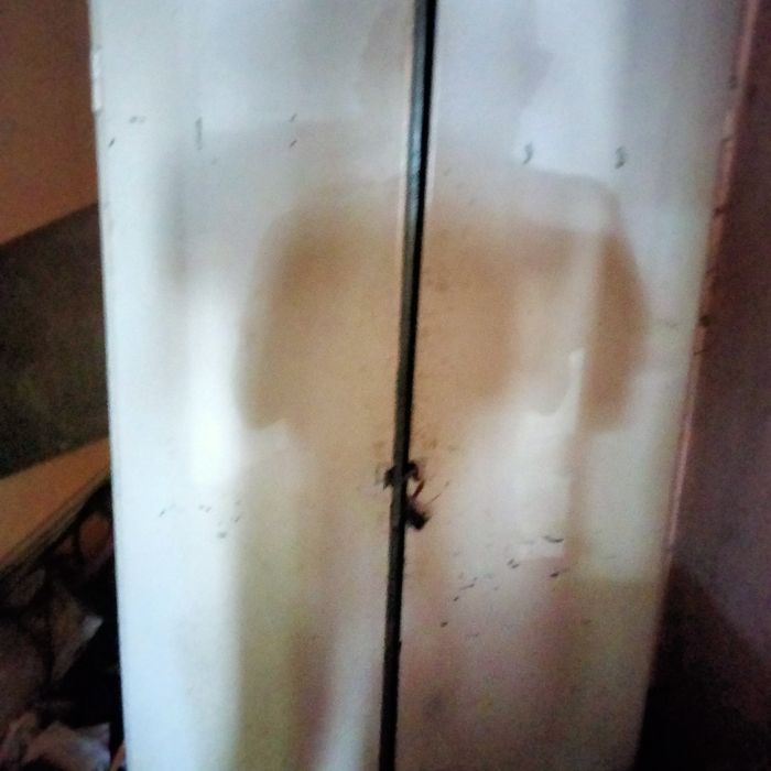 Шкаф ЖЕЛЕЗНЫЙ В отличном состоянии