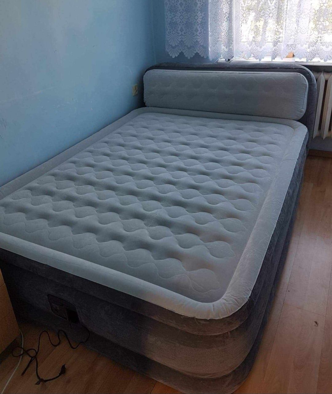 Nowy Materac łóżko z zagłówkiem i wbudowaną pompka