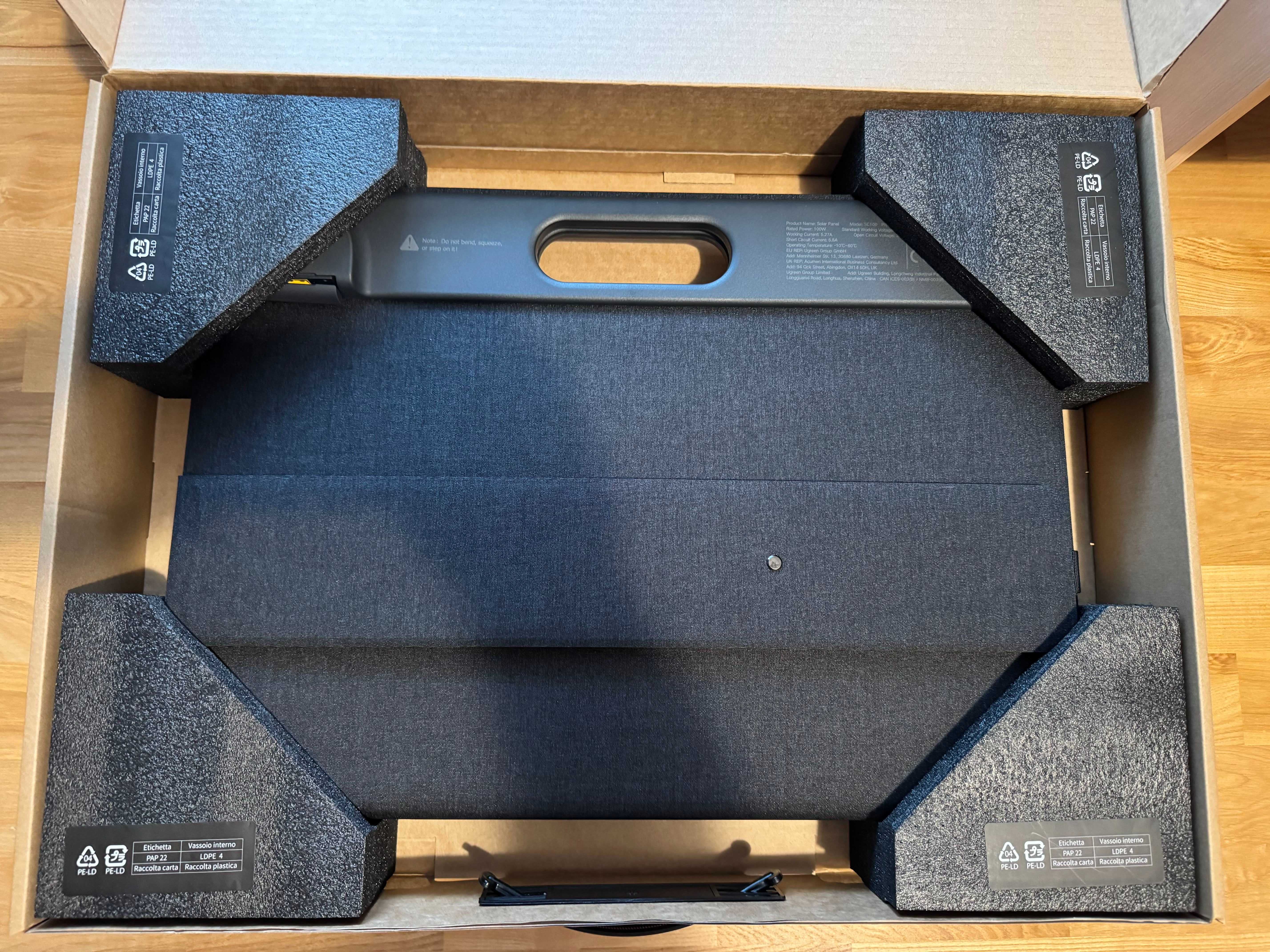 Нові 2 сонячні панелі Ugreen Solar Panel SC100 100W IP67 MPPT XT60+MC4