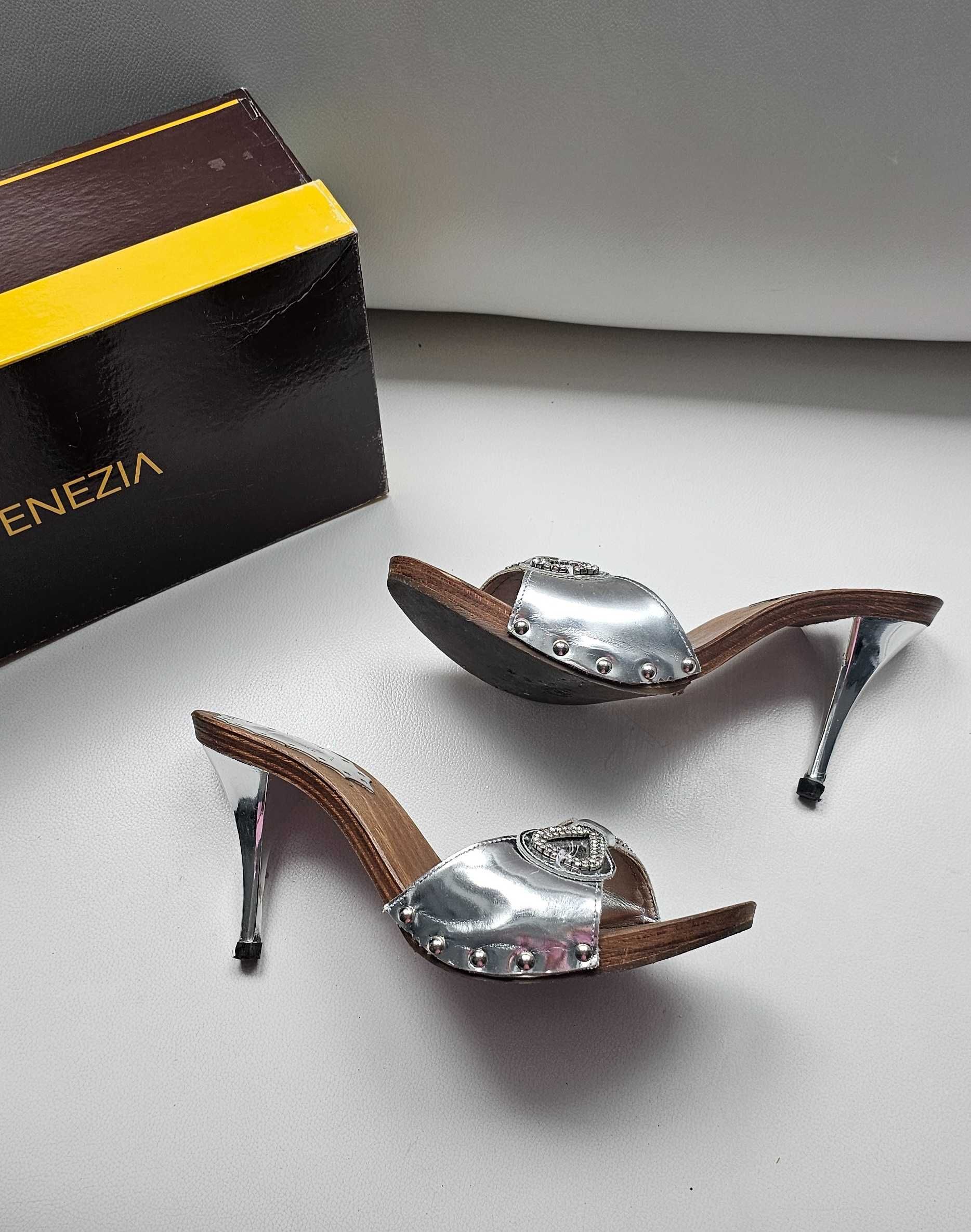 Venezia klapki srebrne roz 41