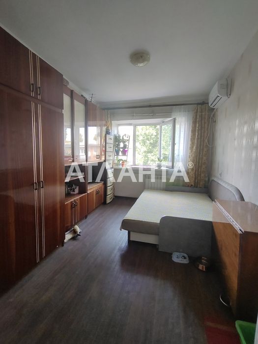 Продам комнату в коммунальной квартире на ул. Космонавтов