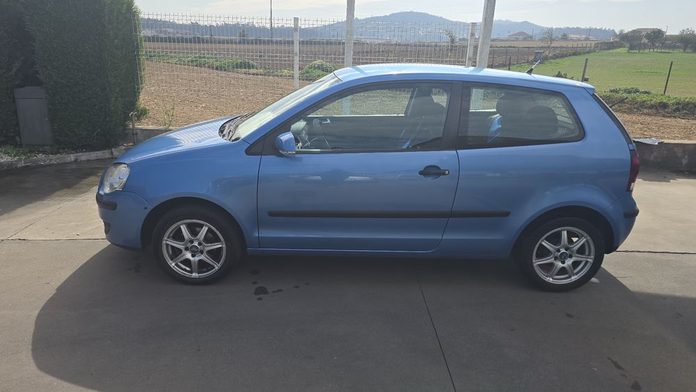 Polo 2005 com 215 mil km