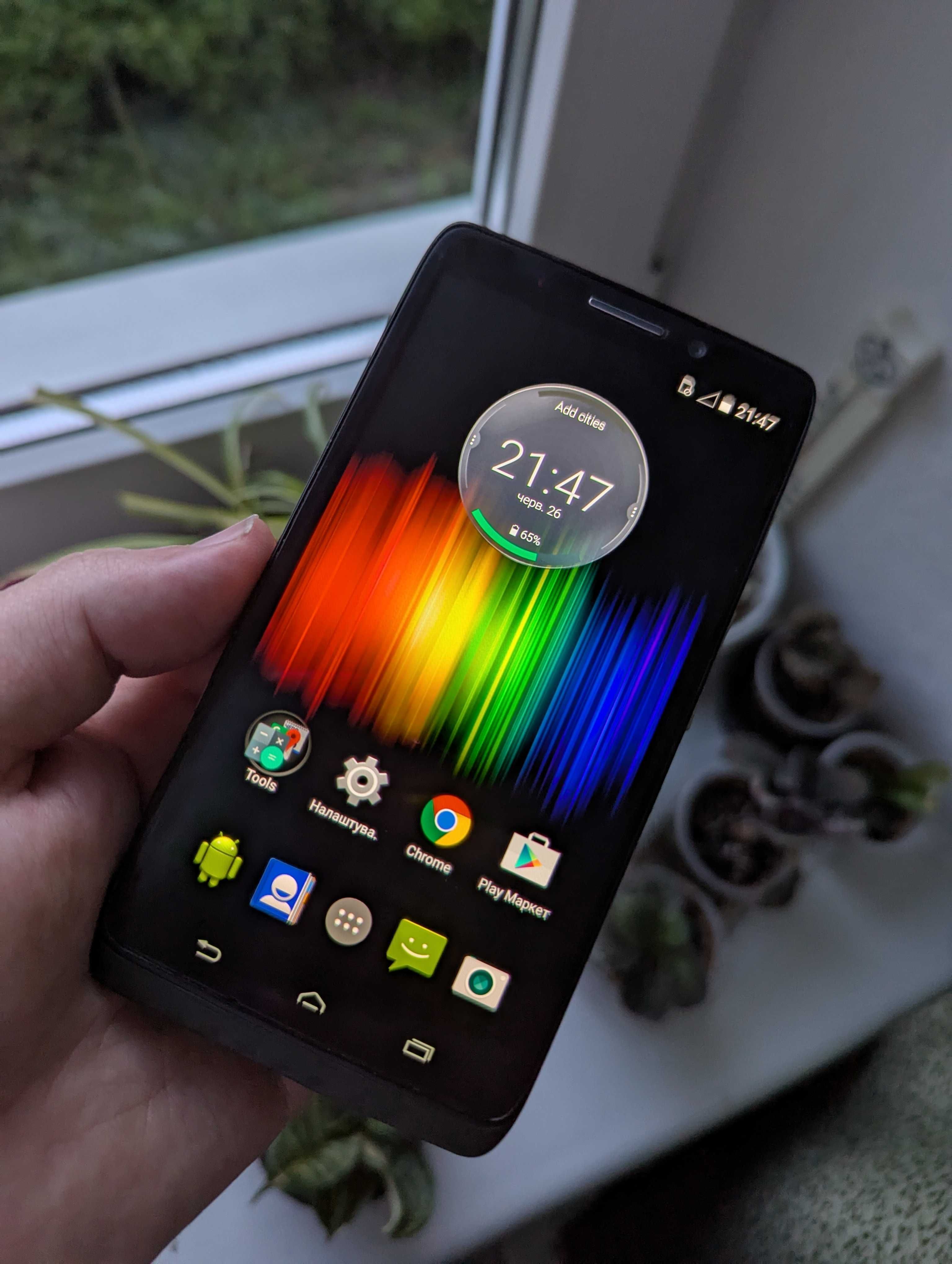 Продам Motorola droid maxx XT1080. 2/16 GB.