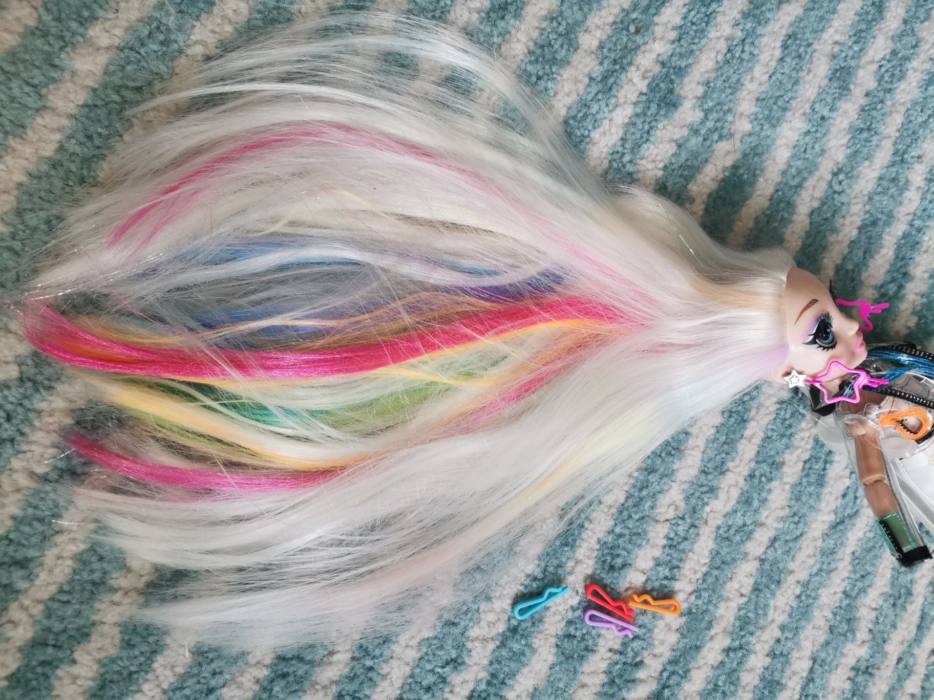 Rainbow High Amaya Raine