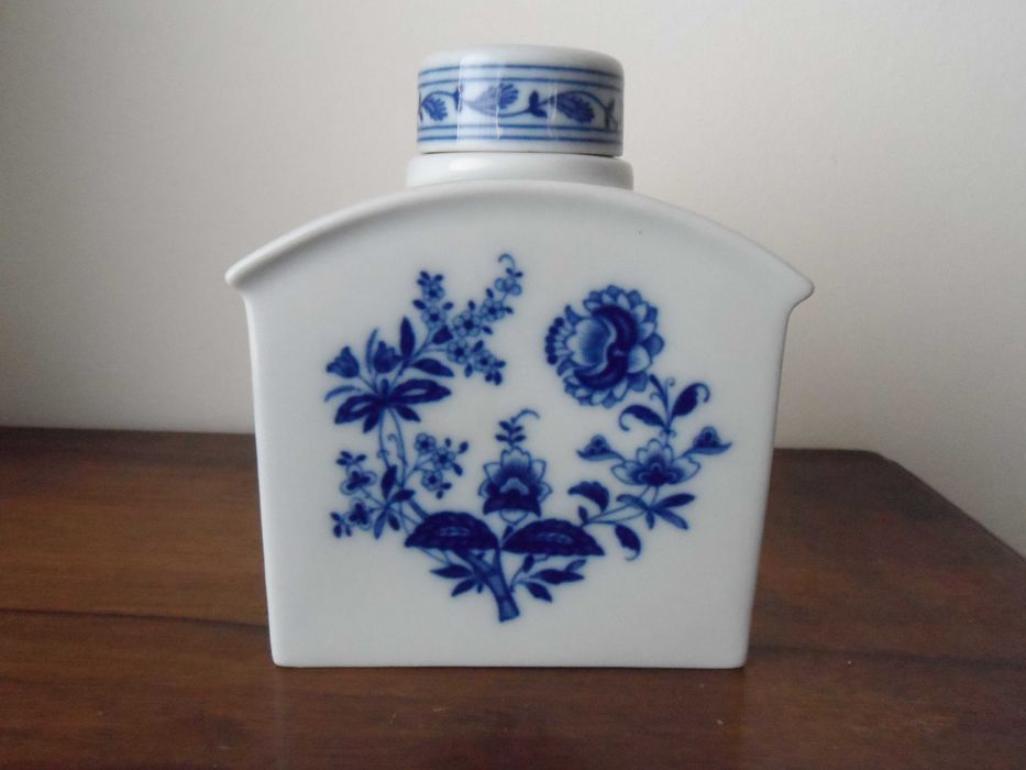 Frasco de Chá Vista Alegre, colecção Margão