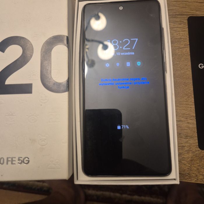Samsung Galaxy S20 w stanie idealnym