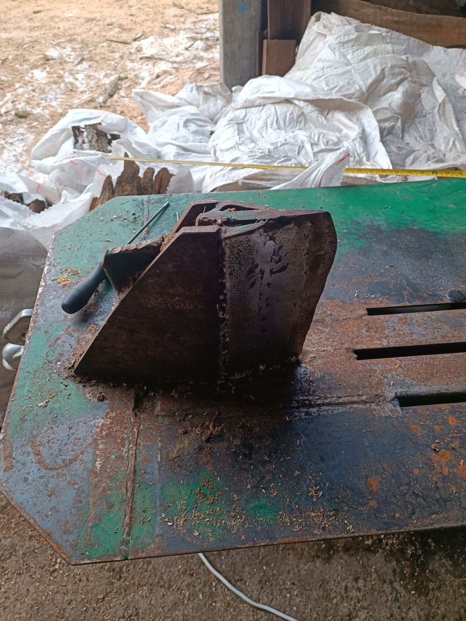 Продам дровокол на 380 v